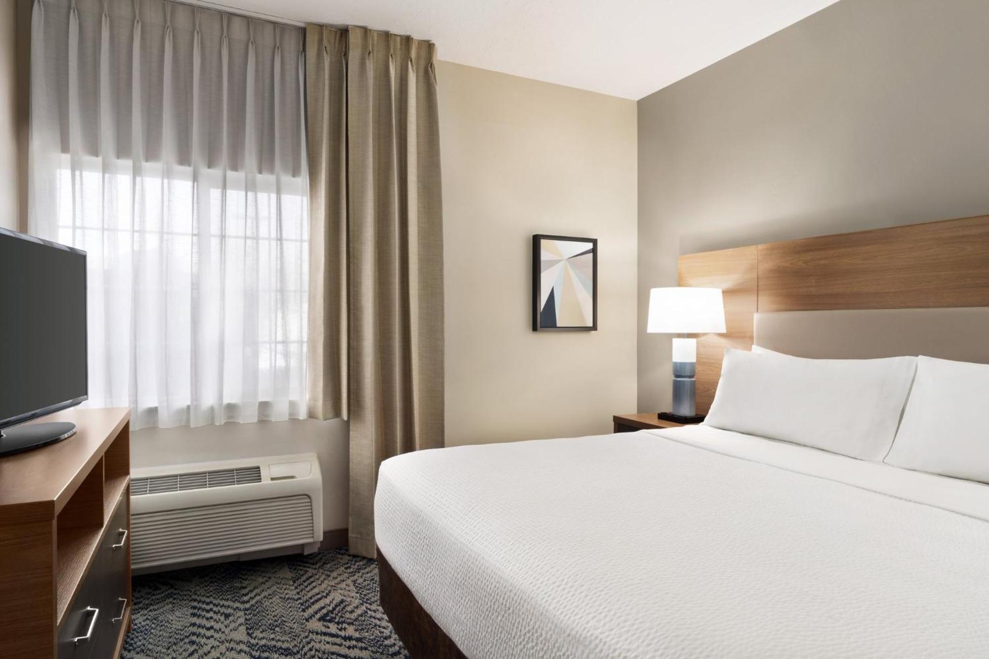 Candlewood Suites Boise - Towne Square By Ihg Exteriör bild