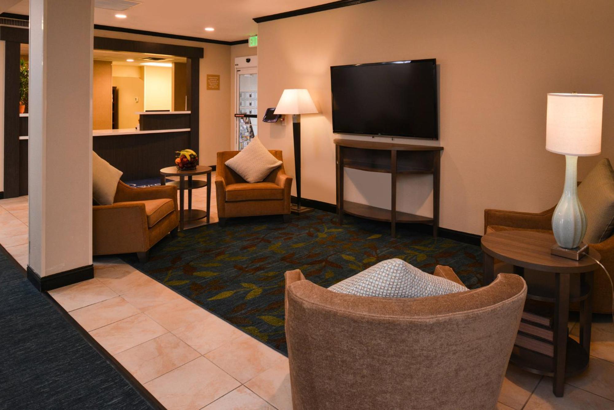 Candlewood Suites Boise - Towne Square By Ihg Exteriör bild
