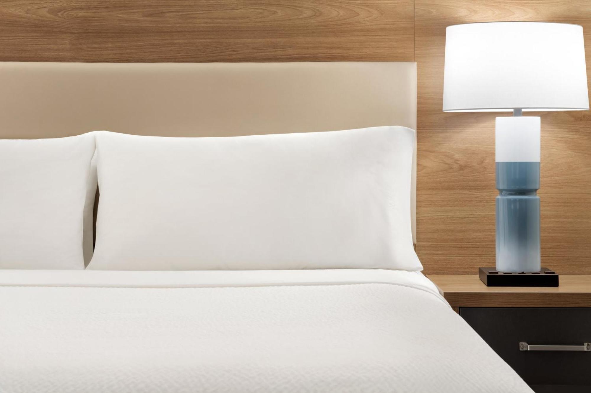 Candlewood Suites Boise - Towne Square By Ihg Exteriör bild